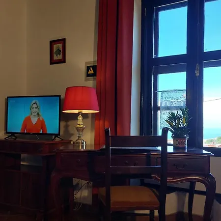 Διαμέρισμα Apartamentos-monasterio-de-san-antonio-apartment-im-englischen-stil-mit-meerblick