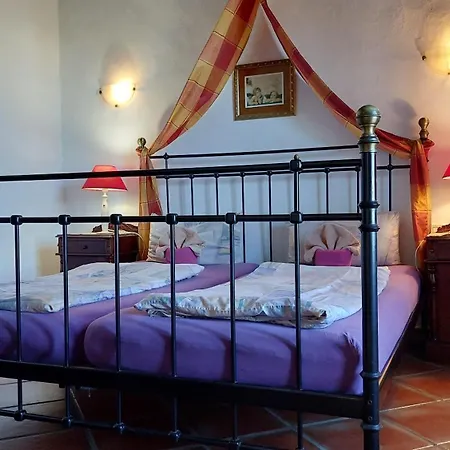 Apartamentos-monasterio-de-san-antonio-apartment-im-englischen-stil-mit-meerblick *