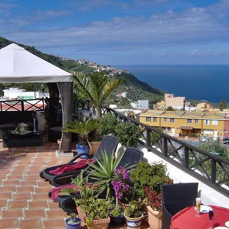 Apartamentos-monasterio-de-san-antonio-apartment-im-englischen-stil-mit-meerblick